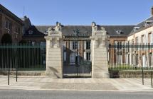 Discover the famous avenue de Champagne - Épernay